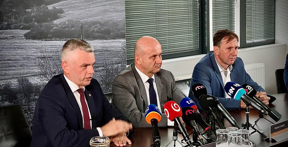 Výstavba D1 pri Ružomberku pokračuje naplno